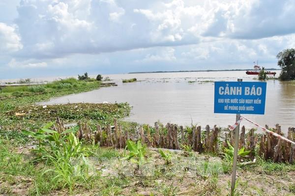 Vĩnh Long "giải cứu” sạt lở bằng nguồn vốn khẩn cấp