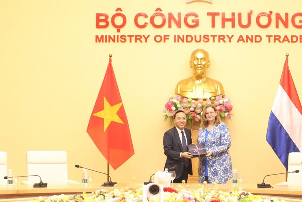 Việt Nam- Hà Lan đẩy mạnh hợp tác logistics và chuyển đổi xanh