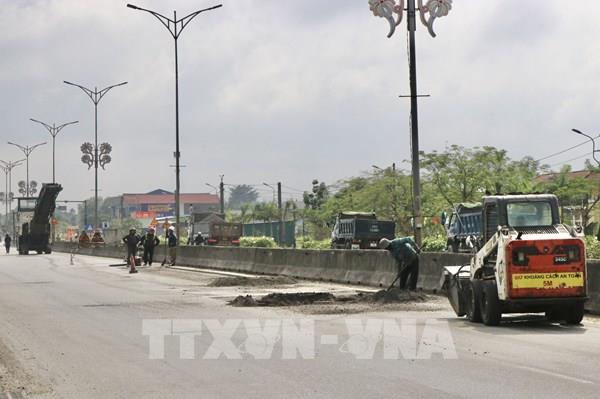 Huế khẩn trương khắc phục hư hỏng Quốc lộ 1A sau mưa lũ