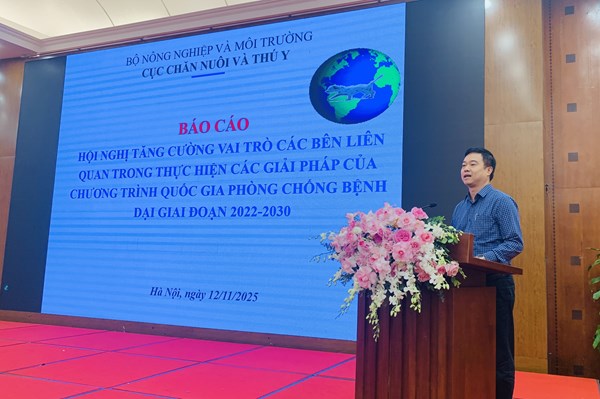 Kiểm soát tốt đàn chó mèo để phòng chống hiệu quả bệnh dại trên người