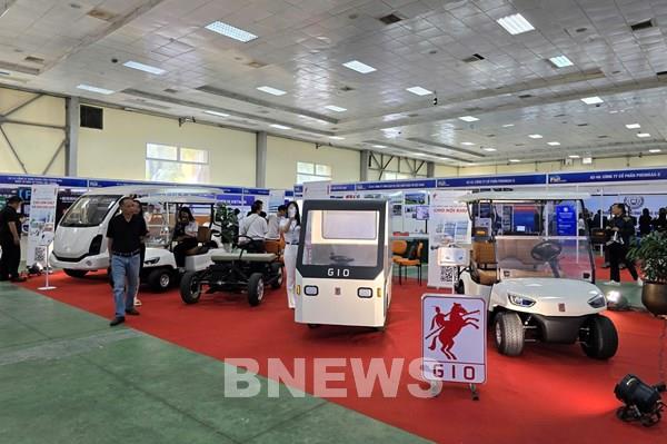 Triển lãm sản phẩm công nghiệp chủ lực Hà Nội thu hút hơn 100 doanh nghiệp