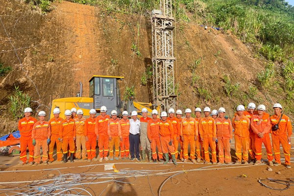 Khôi phục đường dây 110kV cung cấp điện cho xã Nam Trà My và khu vực lân cận