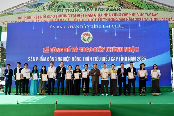 Thúc đẩy liên kết hợp tác, mở rộng thị trường tiêu cho sản phẩm vùng miền