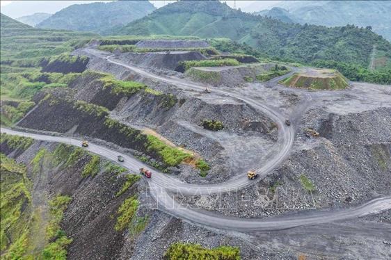 "Xanh hóa" sản xuất phân bón để phát triển nhanh và bền vững