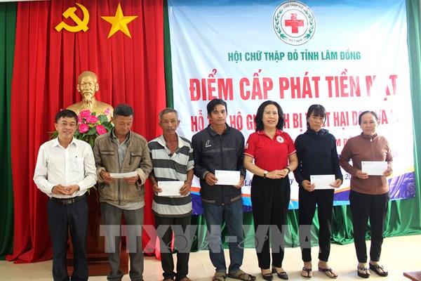 Vững lại sau bão: Hàm Liêm nhận thêm nhiều vòng tay sẻ chia