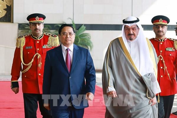 Thủ tướng Nhà nước Kuwait chủ trì lễ đón Thủ tướng Phạm Minh Chính