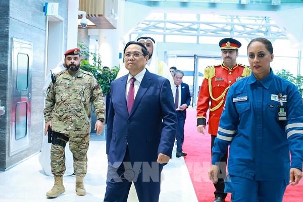 Thủ tướng thăm Tổ hợp lọc hóa dầu Al-zour và làm việc với Quỹ Kuwait vì sự phát triển kinh tế Arập