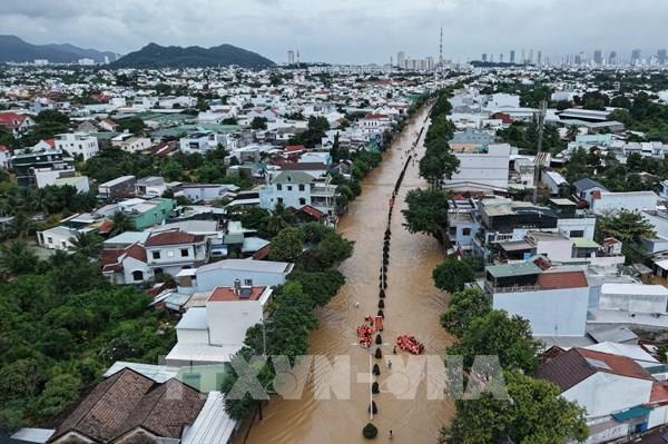 Thủ tướng chỉ đạo khắc phục hậu quả mưa lũ tại Trung Bộ