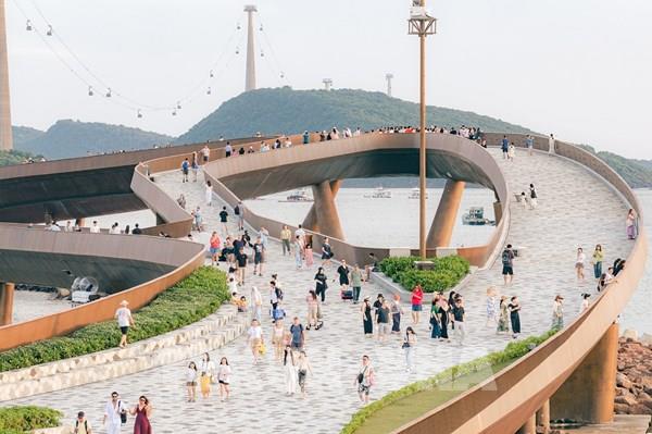 Đón đầu "cao điểm vàng" du lịch cuối năm