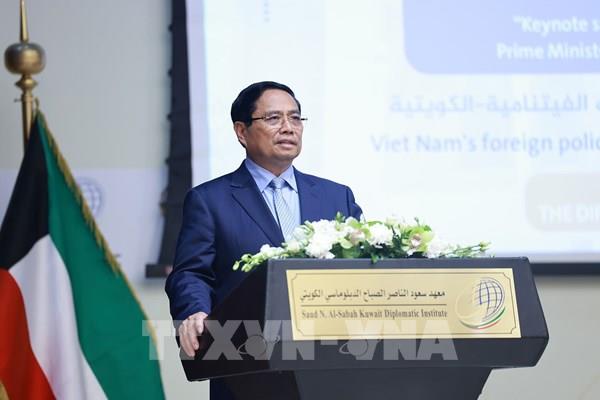 Thủ tướng Phạm Minh Chính phát biểu chính sách tại Học viện Ngoại giao Kuwait