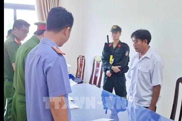 Bắt 3 cán bộ Thú y vụ thịt lợn nhiễm virus dịch tả được đóng dấu kiểm dịch