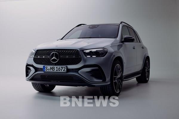 Mercedes-Benz ra mắt GLE 400 e 4MATIC mẫu SUV PHEV đầu tiên tại Việt Nam