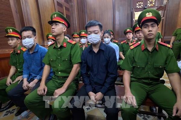 Xét xử Hoa hậu Thùy Tiên, Quang Linh Vlogs trong vụ án "Lừa dối khách hàng" tại Tập đoàn Chị Em Rọt