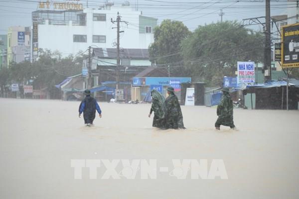 Gia Lai: Mưa lũ gây ngập sâu, chia cắt nhiều xã phía Tây