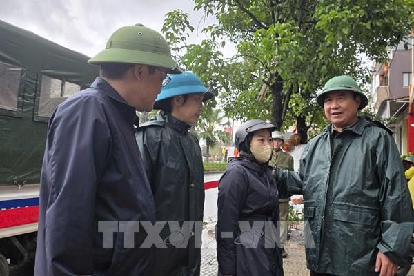 Kiểm tra việc khắc phục hậu quả mưa lũ tại Quảng Trị