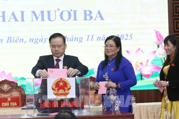 Bầu Chủ tịch UBND và Chủ tịch HĐND tỉnh Điện Biên