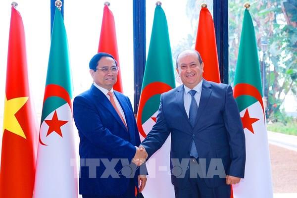 Việt Nam – Algeria nâng cấp quan hệ lên Đối tác Chiến lược