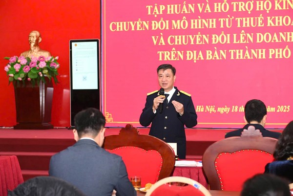 Hơn 200 hộ kinh doanh Hà Nội được hướng dẫn chuyển đổi thuế khoán sang kê khai