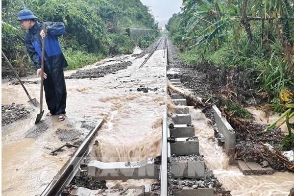 Đắk Lắk: Hàng chục điểm ngập, sạt lở chia cắt giao thông do mưa lớn