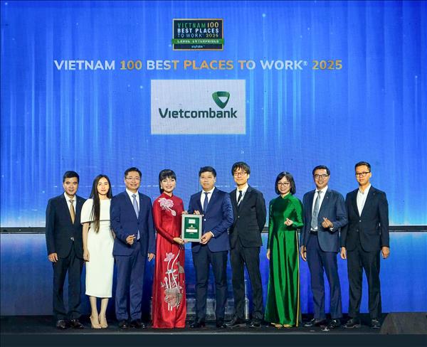 Vietcombank đứng đầu ngành ngân hàng trong bảng xếp hạng “Nơi làm việc tốt nhất Việt Nam 2025”