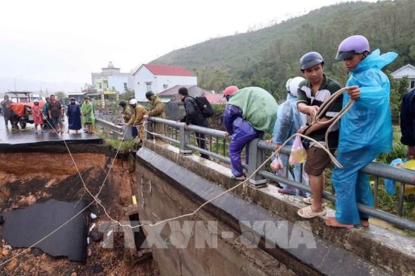 Mưa lũ miền Trung làm 54 người chết, mất tích; thiệt hại hơn 3.272 tỷ đồng