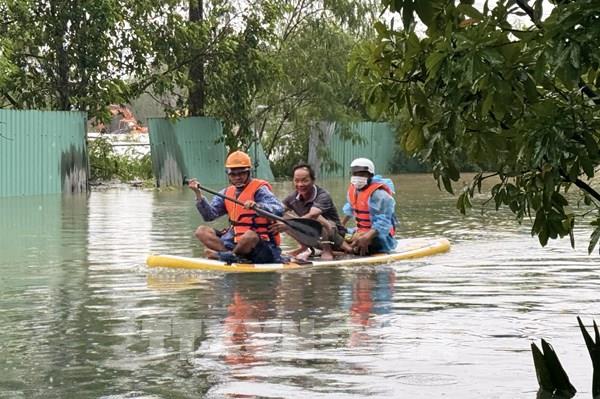 TP. Hồ Chí Minh tăng tốc đưa hàng hóa ra các tỉnh miền Trung