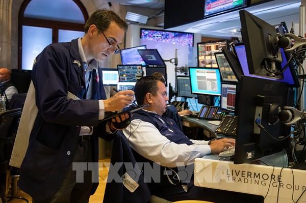 Chỉ số chứng khoán Nasdaq Composite giảm tuần thứ ba liên tiếp