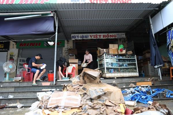 Người dân Đắk Lắk “chật vật” khắc phục hậu quả do mưa lũ