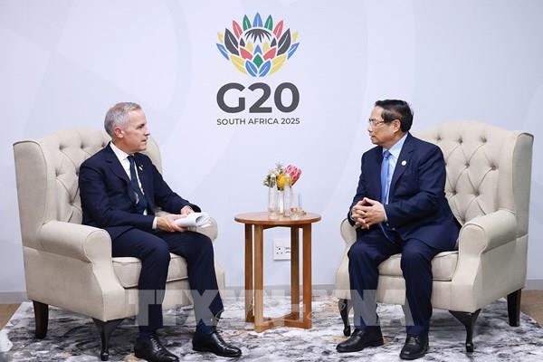 Thủ tướng Phạm Minh Chính gặp lãnh đạo nhiều nước và các tổ chức quốc tế