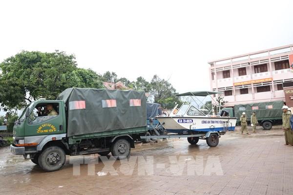 Lực lượng vũ trang Đắk Lắk gấp rút cứu nạn, khắc phục hậu quả mưa lũ