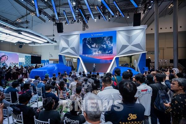 VinFast lần đầu ra mắt Limo Green và Wild tại triển lãm ô tô ở Indonesia