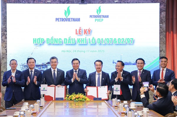 Petrovietnam và PVEP ký Hợp đồng chia sản phẩm dầu khí