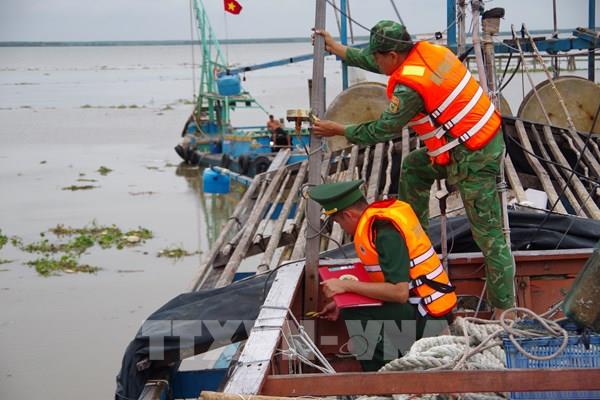 Khi chính quyền cùng ngư dân đồng lòng khắc phục "thẻ vàng" IUU