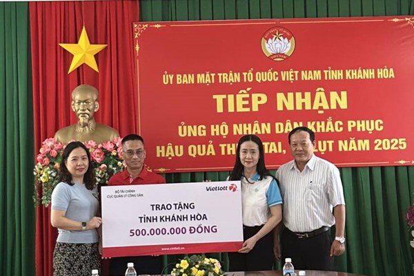 Cục Quản lý Công sản và Vietlott hỗ trợ người dân tỉnh Khánh Hòa 