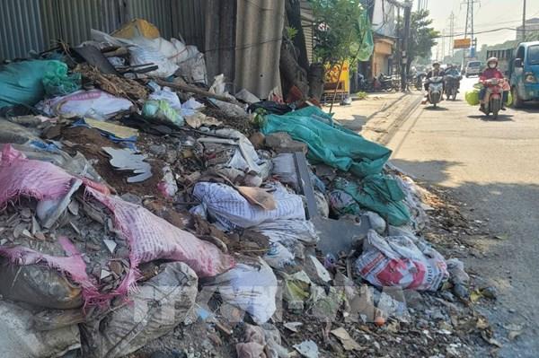 Bãi rác lộ thiên - nỗi ám ảnh của người dân Thủ đô
