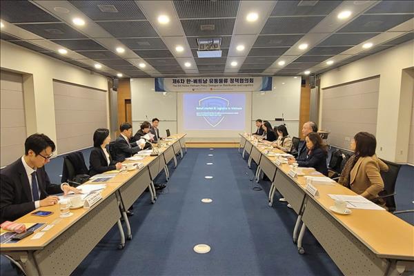 Việt Nam – Hàn Quốc tăng tốc hợp tác phân phối và logistics trong chuyển đổi số