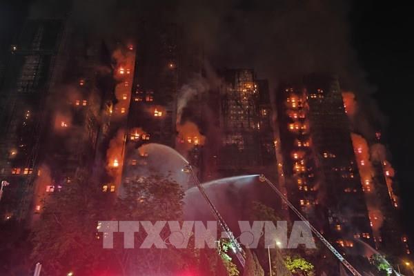 Cập nhật mới nhất vụ cháy chung cư ở Hong Kong (Trung Quốc) 