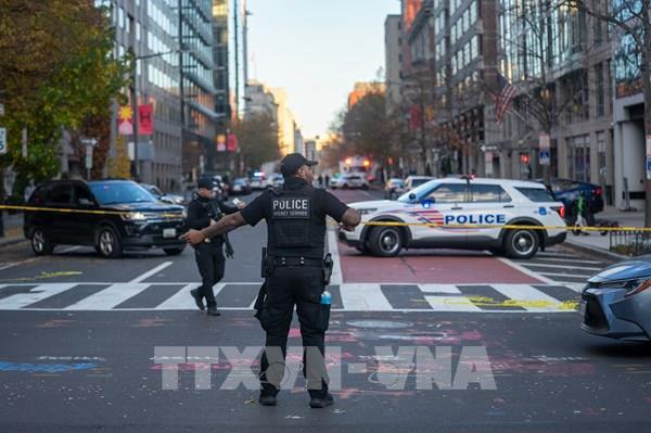 Vụ nổ súng gần Nhà Trắng: Mỹ rà soát hồ sơ nhập cư trên diện rộng