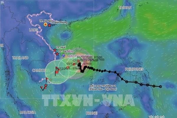 Bão số 15 hướng về bờ biển phía Đông tỉnh Gia Lai-Đắk Lắk, suy yếu dần