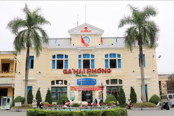 Khách mua vé tháng tàu tuyến Hải Dương - Hải Phòng cao gấp 5 lần