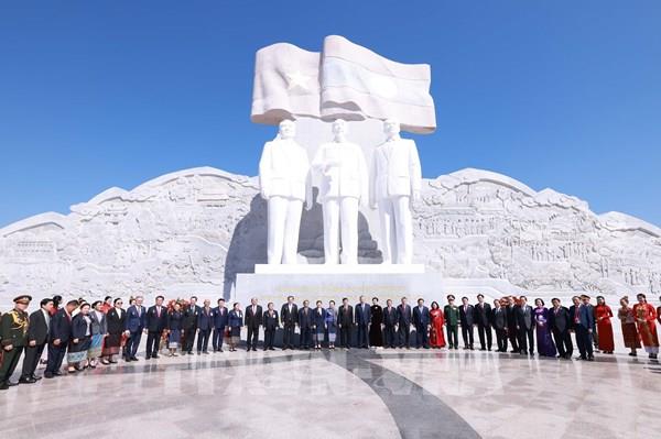 Tổng Bí thư Tô Lâm dự Lễ khánh thành Công viên Hữu nghị Lào - Việt Nam ở thủ đô Viêng Chăn