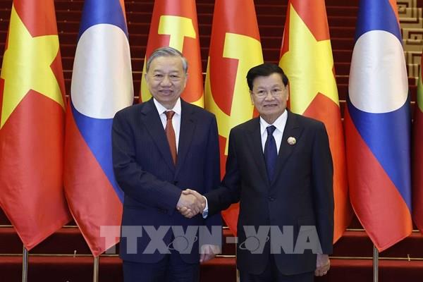 Việt Nam - Lào ra Tuyên bố chung, nâng tầm quan hệ hữu nghị đặc biệt, hợp tác toàn diện