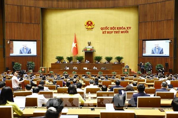 Hoàn thiện khung khổ pháp lý, thúc đẩy tăng trưởng, bảo đảm các cân đối lớn của nền kinh tế