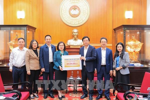 TTXVN ủng hộ đồng bào miền Trung, Tây Nguyên khắc phục hậu quả bão lũ