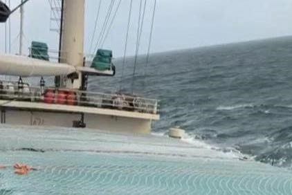 Cứu nạn kịp thời thuyền viên Việt Nam gặp nạn trên vùng biển Malaysia