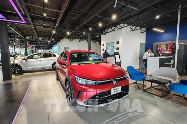 Sản xuất ô tô Mexico giảm do căng thẳng thương mại với Mỹ