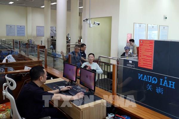 Nhiều giải pháp đẩy mạnh đấu tranh phòng, chống buôn lậu và gian lận thương mại