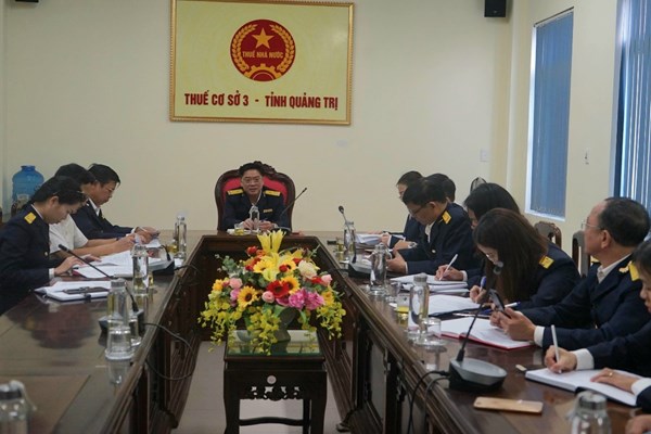 Thuế Quảng Trị kiểm tra tiến độ chuyển đổi mô hình thuế khoán giai đoạn nước rút