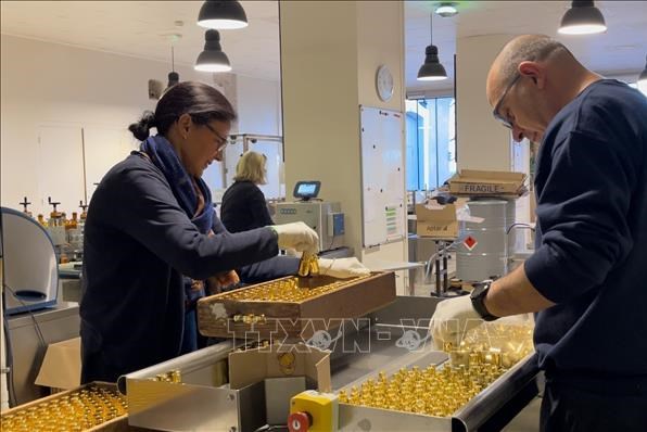 Pháp cắt giảm gánh nặng hành chính cho các địa phương