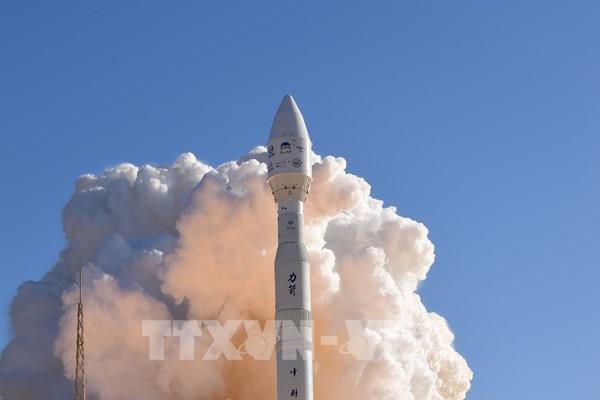 Trung Quốc phóng thành công 9 vệ tinh vào quỹ đạo